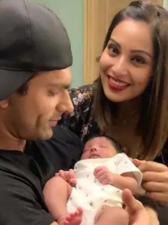 Bipasha Basu Baby, Bipasha & Karan Unveil Their Darling Daughter's Face ...